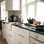 Uncle Sam Cozy Apartment, Parking, 8 Guests * Саннес