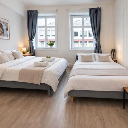 Uncle Sam Cozy Apartment, Parking, 8 Guests Апартаменты Саннес
