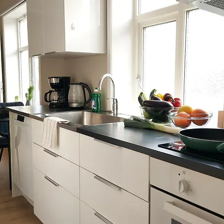 Uncle Sam Cozy Apartment, Parking, 8 Guests * Саннес