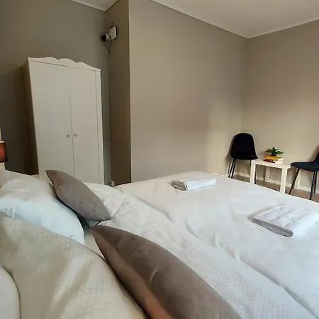 Uncle Sam Cozy Apartment, Parking, 8 Guests Апартаменты *