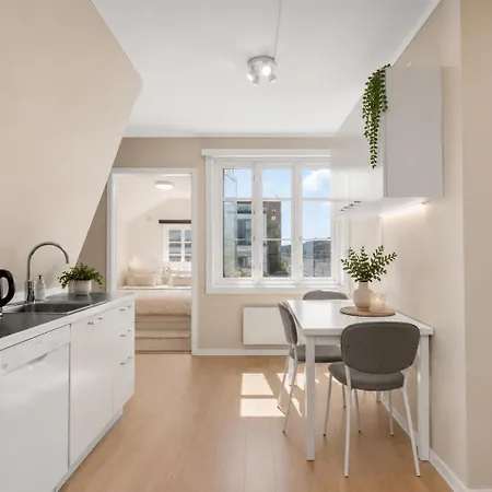 Uncle Sam Cozy Apartment, Parking, 8 Guests Саннес