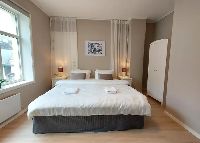 Uncle Sam Cozy Apartment, Parking, 8 Guests 아파트