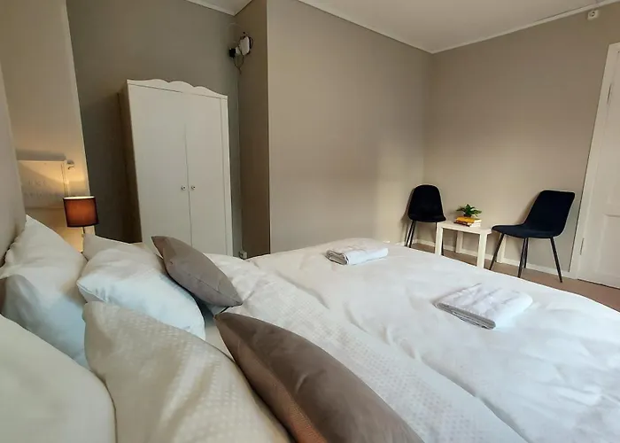 Uncle Sam Cozy Apartment, Parking, 8 Guests 아파트 *